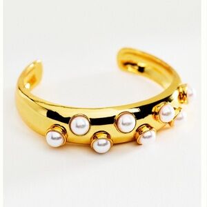 Anthropologie Gold Bracelet with Pearls